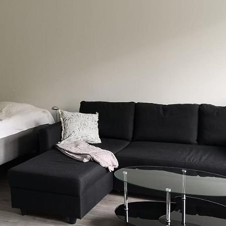 Cosy Studio Near By Airport, 2Min From Train! Vantaa Exterior photo